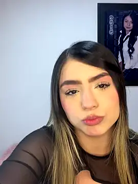 Snapshot of Amelia_Honney_ chatting on October 13, 2025, 5:35 pm Amelia Honney online show from October 13, 2025, 5:35 pm