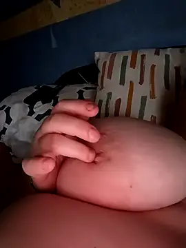 Snapshot of poussychats chatting on January 5, 2025, 3:23 pm poussychats online show from January 5, 2025, 3:23 pm