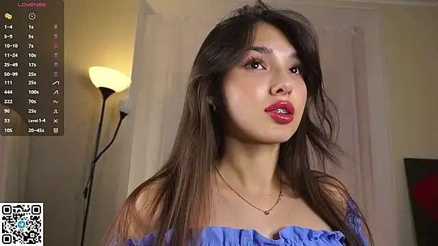 LoraAtcher online show from September 27, 2025, 6:02 pm