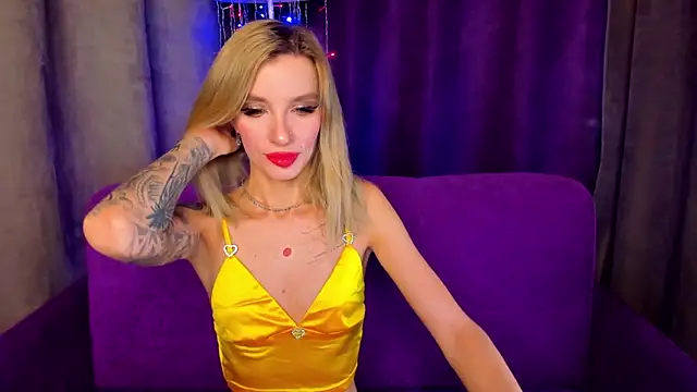 Snapshot of AlinaLovelyX chatting on January 16, 2025, 1:27 am AlinaLovelyX online show from January 16, 2025, 1:27 am