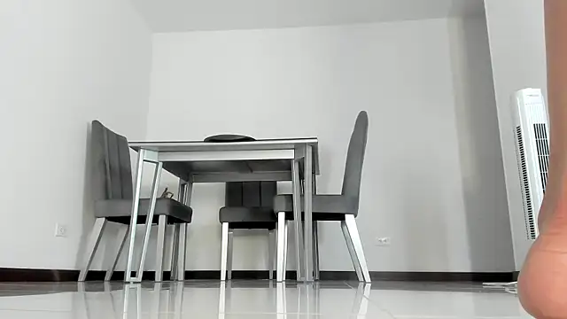 Snapshot of angelturned001 chatting on March 20, 2025, 11:45 pm angelturned001 online show from March 20, 2025, 11:45 pm