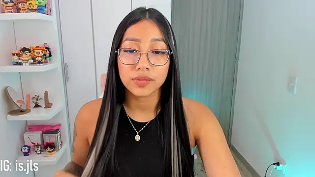 Snapshot of isa_bellaa0 chatting on September 23, 2025, 4:04 am isa bellaa0 online show from September 23, 2025, 4:04 am