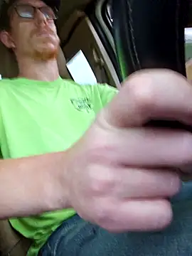 Snapshot of REDHAMMER_ chatting on September 24, 2025, 8:45 pm REDHAMMER online show from September 24, 2025, 8:45 pm