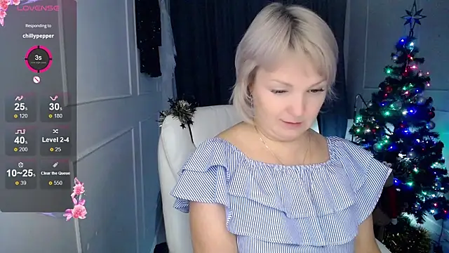 Snapshot of Juarnea chatting on January 5, 2025, 1:15 pm Juarnea online show from January 5, 2025, 1:15 pm