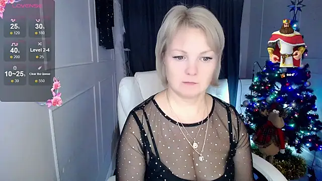 Snapshot of Juarnea chatting on January 17, 2025, 8:44 pm Juarnea online show from January 17, 2025, 8:44 pm