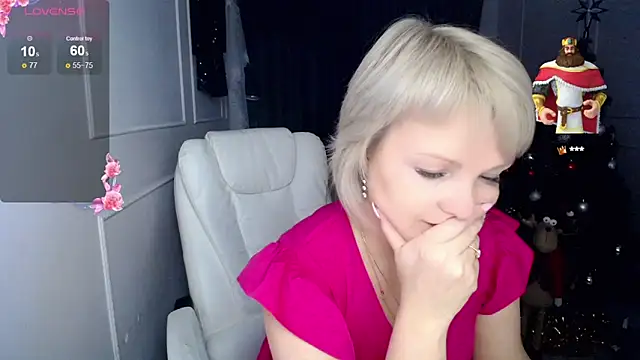 Snapshot of Juarnea chatting on January 21, 2025, 2:37 pm Juarnea online show from January 21, 2025, 2:37 pm