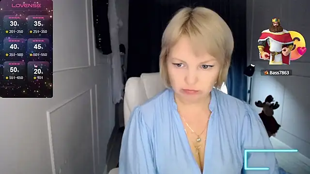 Snapshot of Juarnea chatting on January 30, 2025, 1:42 pm Juarnea online show from January 30, 2025, 1:42 pm