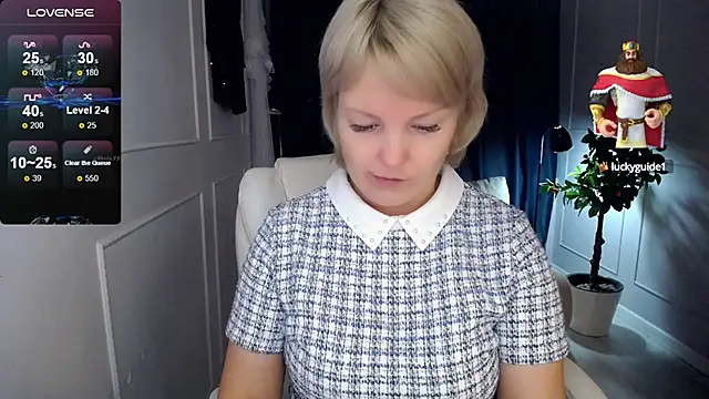 Snapshot of Juarnea chatting on February 3, 2025, 1:51 pm Juarnea online show from February 3, 2025, 1:51 pm