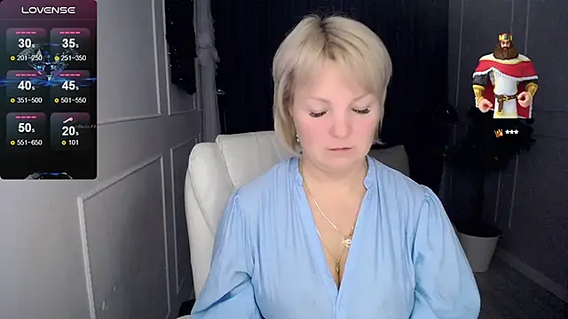 Snapshot of Juarnea chatting on February 7, 2025, 1:11 pm Juarnea online show from February 7, 2025, 1:11 pm