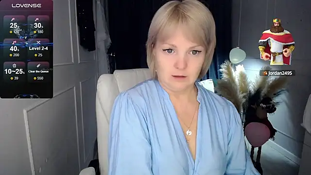 Snapshot of Juarnea chatting on March 3, 2025, 3:42 pm Juarnea online show from March 3, 2025, 3:42 pm