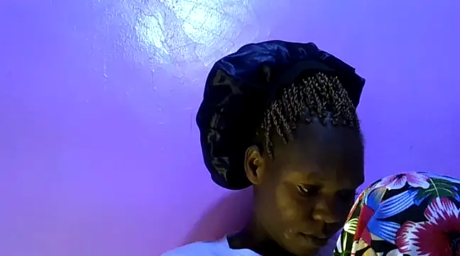 Snapshot of Cute_tamara chatting on December 5, 2024, 1:03 am Cute tamara online show from December 5, 2024, 1:03 am