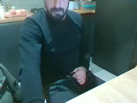 Snapshot of giorgakaci69 chatting on December 22, 2024, 5:32 pm giorgakaci69 online show from December 22, 2024, 5:32 pm