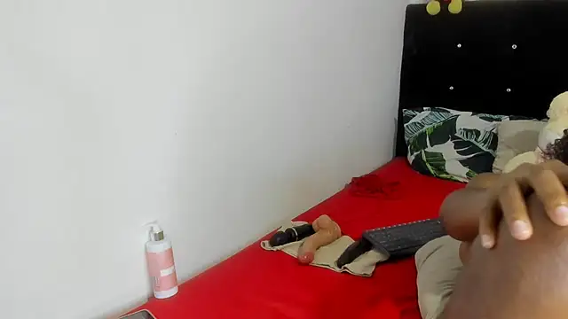 Snapshot of LariissaWilson chatting on March 5, 2025, 11:38 pm LariissaWilson online show from March 5, 2025, 11:38 pm