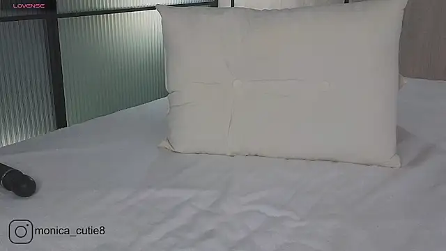 Snapshot of Monikacutie chatting on February 28, 2025, 7:26 am Monikacutie online show from February 28, 2025, 7:26 am