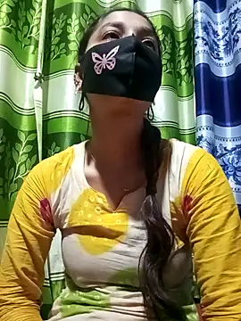 Snapshot of Aruyeshi- chatting on January 29, 2025, 6:01 am Aruyeshi- online show from January 29, 2025, 6:01 am