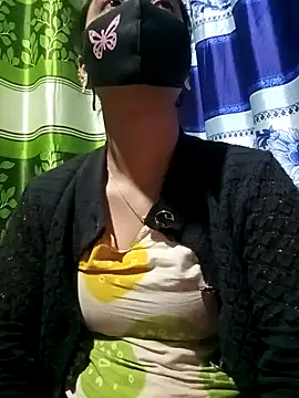 Snapshot of Aruyeshi- chatting on January 29, 2025, 4:52 pm Aruyeshi- online show from January 29, 2025, 4:52 pm