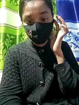 Snapshot of Aruyeshi- chatting on February 16, 2025, 4:10 pm Aruyeshi- online show from February 16, 2025, 4:10 pm