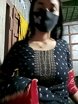 Snapshot of Aruyeshi- chatting on March 13, 2025, 2:49 am Aruyeshi- online show from March 13, 2025, 2:49 am