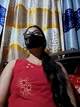 Snapshot of Aruyeshi- chatting on March 22, 2025, 10:06 am Aruyeshi- online show from March 22, 2025, 10:06 am