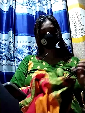 Snapshot of Aruyeshi- chatting on September 14, 2025, 8:02 am Aruyeshi- online show from September 14, 2025, 8:02 am