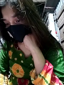 Snapshot of Aruyeshi- chatting on September 15, 2025, 12:49 pm Aruyeshi- online show from September 15, 2025, 12:49 pm