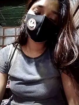 Snapshot of Aruyeshi- chatting on October 5, 2025, 3:32 pm Aruyeshi- online show from October 5, 2025, 3:32 pm