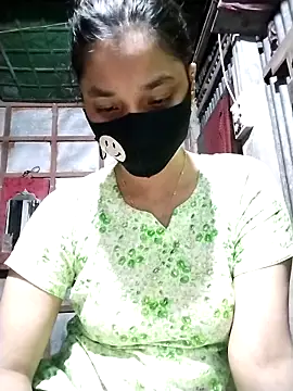 Snapshot of Aruyeshi- chatting on October 7, 2025, 3:47 am Aruyeshi- online show from October 7, 2025, 3:47 am