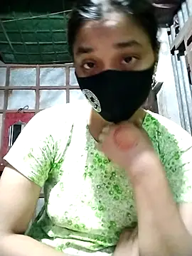 Snapshot of Aruyeshi- chatting on October 14, 2025, 3:29 am Aruyeshi- online show from October 14, 2025, 3:29 am