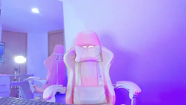 Snapshot of angelinalodge1 chatting on February 27, 2025, 4:41 am angelinalodge1 online show from February 27, 2025, 4:41 am