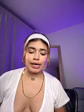 Snapshot of JoselinFlower_ chatting on March 2, 2025, 2:19 am JoselinFlower  online show from March 2, 2025, 2:19 am