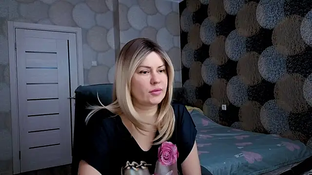 Snapshot of natusik chatting on December 11, 2024, 4:49 am natusik online show from December 11, 2024, 4:49 am