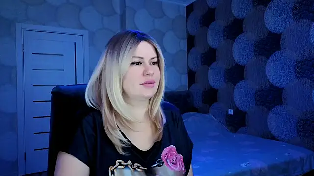 Snapshot of natusik chatting on February 4, 2025, 4:15 am natusik online show from February 4, 2025, 4:15 am