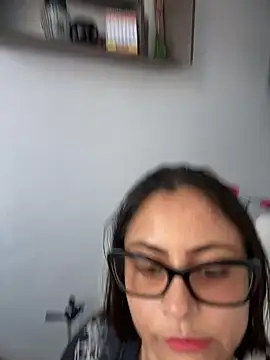 Snapshot of Sol_biglips chatting on March 5, 2025, 4:24 pm Sol biglips online show from March 5, 2025, 4:24 pm