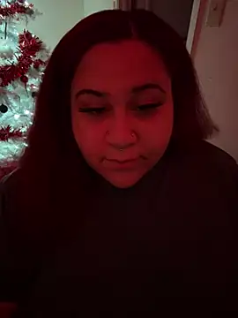 Snapshot of Juicyjordie chatting on December 23, 2024, 6:33 am Juicyjordie online show from December 23, 2024, 6:33 am