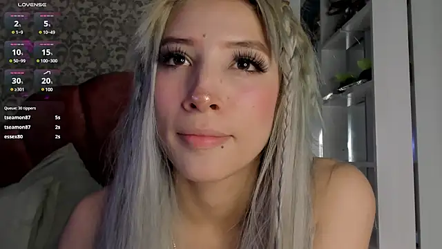 Snapshot of Samantha_cp_ chatting on March 13, 2025, 3:17 pm Samantha cp online show from March 13, 2025, 3:17 pm