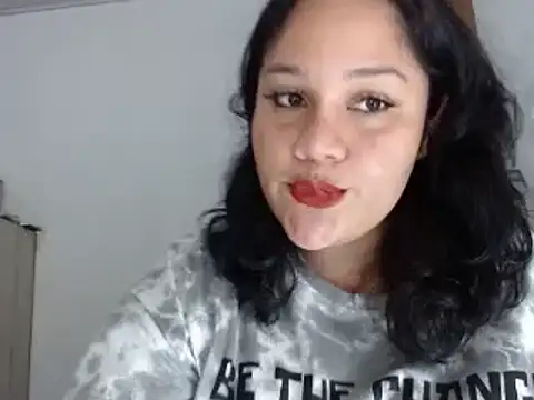 Snapshot of melissa4855 chatting on February 1, 2025, 2:05 am melissa4855 online show from February 1, 2025, 2:05 am