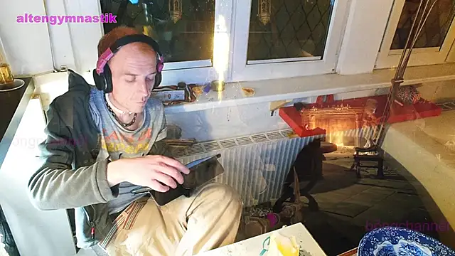 BongChannel online show from March 18, 2025, 12:05 am