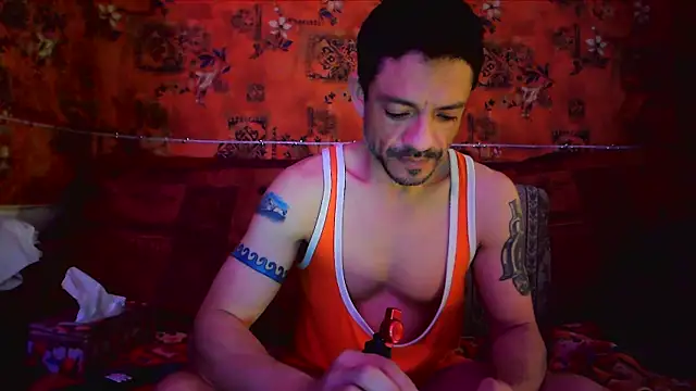 Snapshot of Tony_Torrente chatting on December 2, 2024, 1:47 am Tony Torrente online show from December 2, 2024, 1:47 am