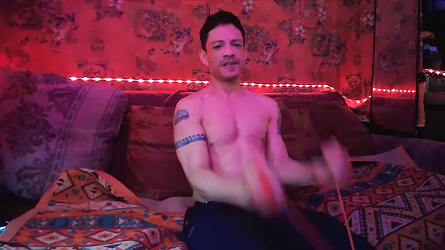 Snapshot of Tony_Torrente chatting on December 25, 2024, 9:11 pm Tony Torrente online show from December 25, 2024, 9:11 pm