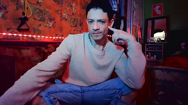 Snapshot of Tony_Torrente chatting on January 1, 2025, 9:41 pm Tony Torrente online show from January 1, 2025, 9:41 pm