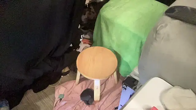 Snapshot of MoreFunSpun chatting on December 6, 2024, 10:27 am MoreFunSpun online show from December 6, 2024, 10:27 am