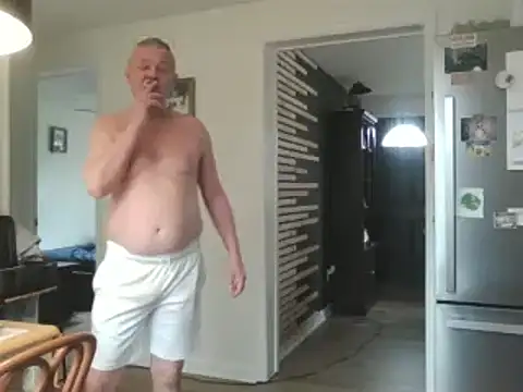 Snapshot of keiferkriss chatting on March 16, 2025, 4:23 pm keiferkriss online show from March 16, 2025, 4:23 pm