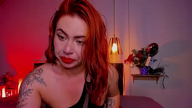 Snapshot of Dulce_charlottee chatting on December 27, 2024, 10:48 pm Dulce charlottee online show from December 27, 2024, 10:48 pm