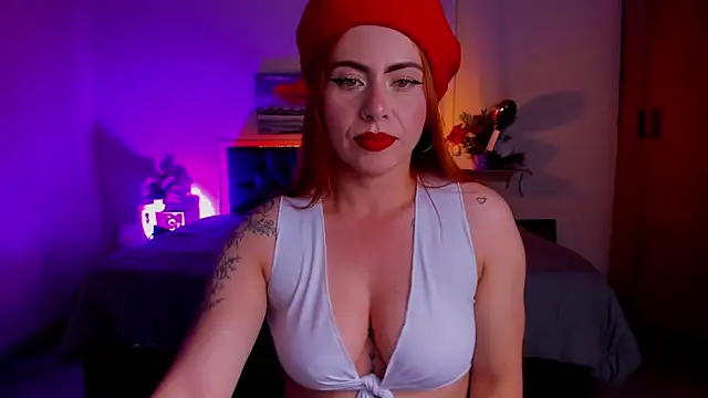 Snapshot of Dulce_charlottee chatting on December 31, 2024, 12:32 am Dulce charlottee online show from December 31, 2024, 12:32 am