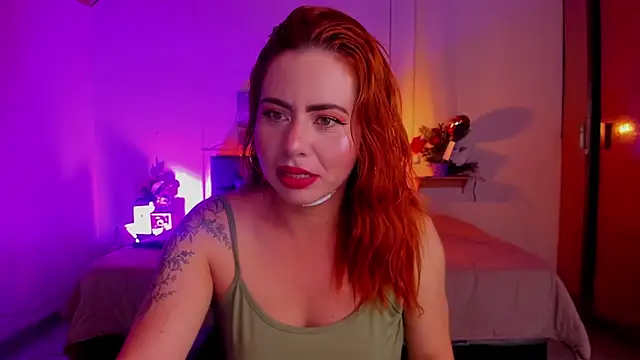 Snapshot of Dulce_charlottee chatting on January 3, 2025, 8:01 pm Dulce charlottee online show from January 3, 2025, 8:01 pm