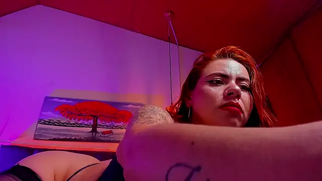Snapshot of Dulce_charlottee chatting on January 4, 2025, 11:06 pm Dulce charlottee online show from January 4, 2025, 11:06 pm