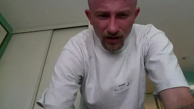 BIGWHITECOCKDOC36 online show from October 3, 2025, 11:24 pm