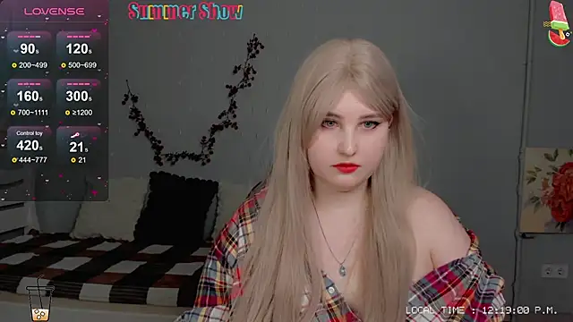 Snapshot of Crystal_Chris chatting on January 24, 2025, 10:19 pm Crystal Chris online show from January 24, 2025, 10:19 pm