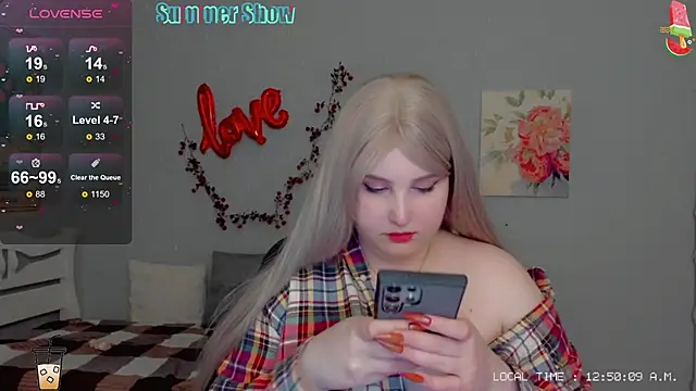 Snapshot of Crystal_Chris chatting on March 14, 2025, 10:49 pm Crystal Chris online show from March 14, 2025, 10:49 pm