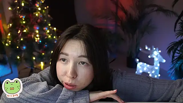 Snapshot of Sarah_Son chatting on January 3, 2025, 11:35 am Sarah Son online show from January 3, 2025, 11:35 am